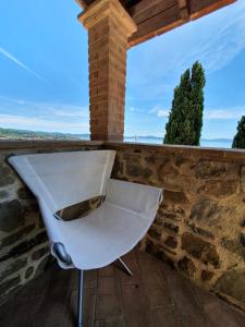 Two-Bedroom Apartment with Lake View
