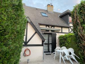 Maisons de vacances Cottage a Cabourg : photos des chambres