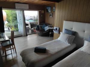 Room near the airport