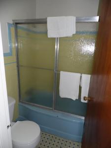 Standard Room - Non-Smoking room in Tazewell Motel