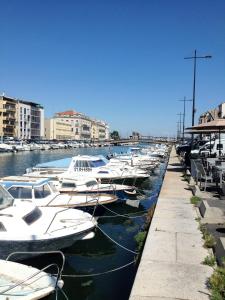 Villas Villa de 3 chambres avec vue sur la mer piscine privee et jacuzzi a Sete a 1 km de la plage : photos des chambres