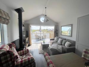 Secret Of Eden Lake View Lodge