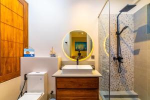 One Bay Residence Modern Contemporary Apartment Flat 4