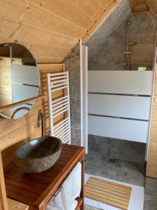 Lodges Aux Kotas Finland'Ain : photos des chambres