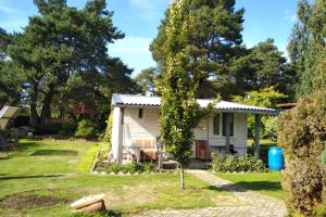 Renovated wooden cottage 300 meters from the beach