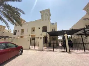 Spacious Villa Al Hamra Village with gulf and Golfcourseview - 富查伊拉