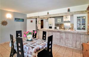 Cozy Home In Carpentras