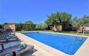 Maisons de vacances Beautiful Home In Carpentras With Wifi, Private Swimming Pool And Outdoor Swimming Pool : photos des chambres