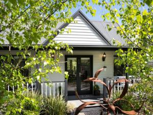 Cottage 4A - sweet retreat with spa in Daylesford