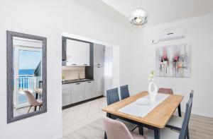 Apartment 24