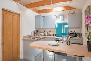 The Roost by Bloom Stays - Elmstone