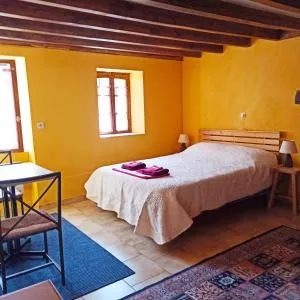 STUDIO "Au Village" 89120 Dicy - Les Joubins