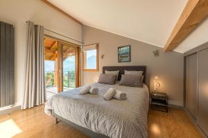 Maisons de vacances Wood & Art - Maison 360 vue lac Annecy by LocationlacAnnecy, LLA Selections : photos des chambres