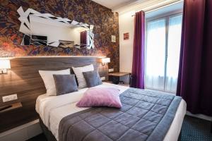 Hotels Hotel De La TA : photos des chambres