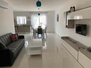 Sunshine Apartments Mellieha - modern three bedroom apartment - Apt No 2