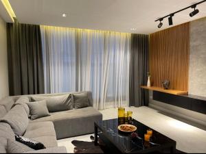 بنتهاوس ميدتاون ممنوع الزيارات للعزاب