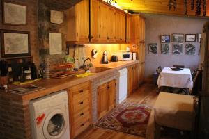 Stone House with Garden in CundaAyvalik