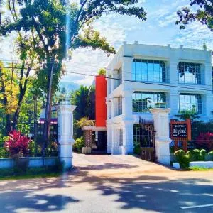 Hotel Kingland - 阿维瑟韦勒