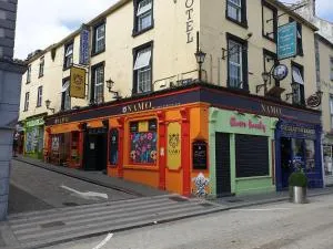 The Metropole - Durrow