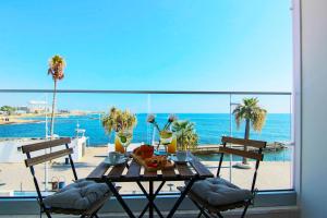 Phaedrus Living: Seaview Onyx Flat Lighthouse 48