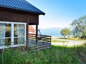 4 star holiday home in Sømna - 赫兰