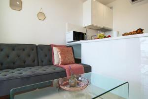 Phaedrus Living: Seaview Onyx Flat Lighthouse 48