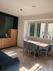 APARTAMENTY ZDROJOWA 9