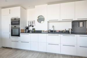 Appartements Appartement pour 4 avec vue sur la marina : photos des chambres