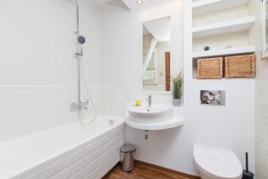 Mokotów Premium Apartment with Terrace by BookingHost