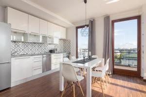 Mokotów Premium Apartment with Terrace by BookingHost