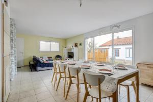 Maisons de vacances Vacances pour 10 personnes tout a pied ! : photos des chambres