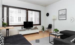 Scandinavian Home in Heart of City 26