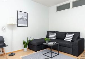 Scandinavian Home in Heart of City 26