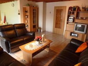 Extremely spacious residence nearby tourist cities