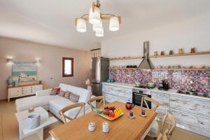 2 Bed House - Sleeps 5 - Pets - Wifi