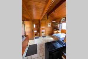 Chalets Maison 2 chambres proche Dijon chalet niche dans la nature : photos des chambres