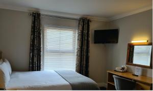 Double Room room in Caisleain Oir Hotel