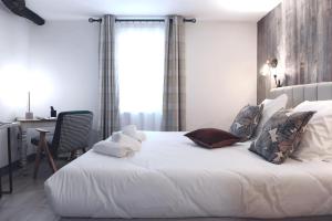 Hotels Hotel La Grange Aux Marmottes : photos des chambres