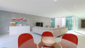 Villa Terese-CleverDetails, Central Vilamoura, Sleeps 6, luxury, walking distance