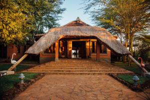 Escarpment Luxury Lodge Manyara