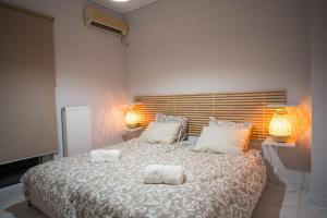 It is a pleasant, modern, functional house!