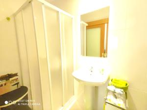 Modern Apartment in Guimarães, 50 m², Balcony