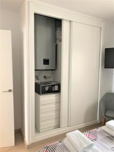 One bedroom sleeps 3 with swimming pool Mijas Costa