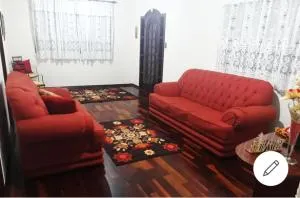 Bela Casa no Morro Chic - Itajubá - MG - Brasil - Piranguçu