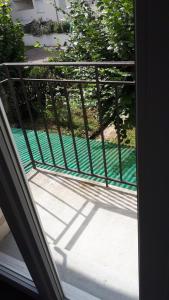 Appartements Le Pop'Art - Rent4night Grenoble : Appartement - Vue sur Jardin