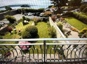 Beautiful Sea Front Cottage in the Ocean City