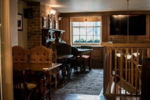 Lower Turks Head