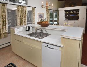 Forest Road Residence Home