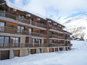 Apartment Les Olympiques - Tignes 1800-7 by Interhome