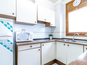 Apartment Els Jardins III by Interhome